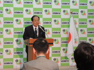 20140417政調定例記者会見2.jpg