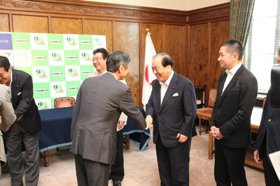 20140909自民党新4役挨拶廻り1.jpg