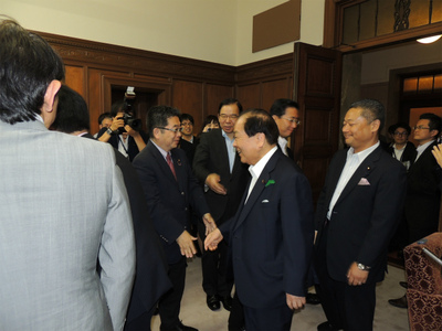 20150521新執行部挨拶廻り_共産党05.jpg