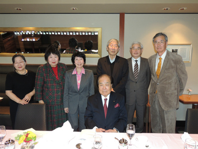 20151127朝日高校昭和40年卒同期生「片山虎之助先輩と語る会」03.jpg